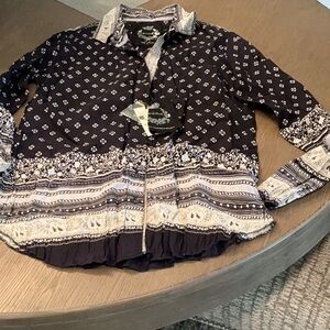 NWT Cino top size small